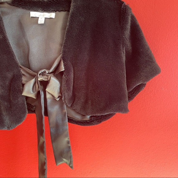 Faux Fur Stole with Satin Tie - Picture 5 of 6